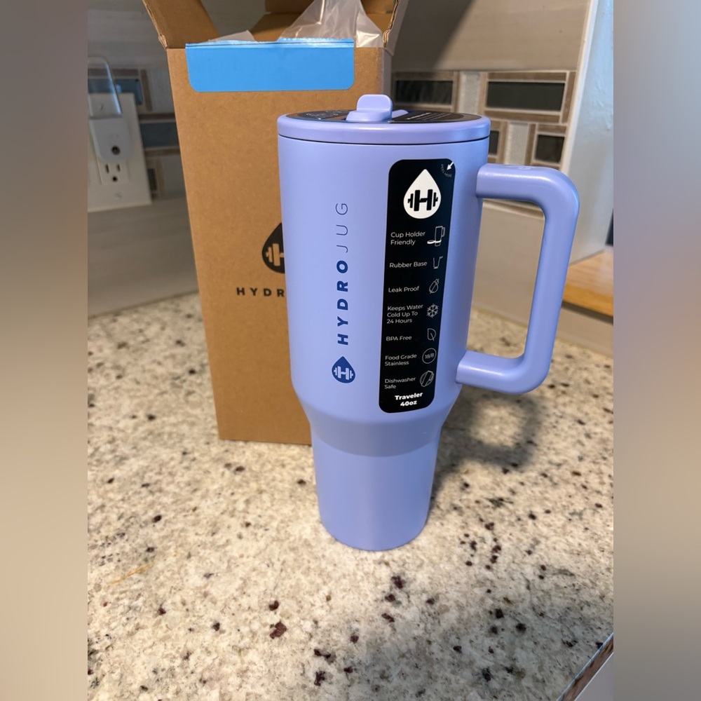 NWT 40oz HydroJug (Peri)